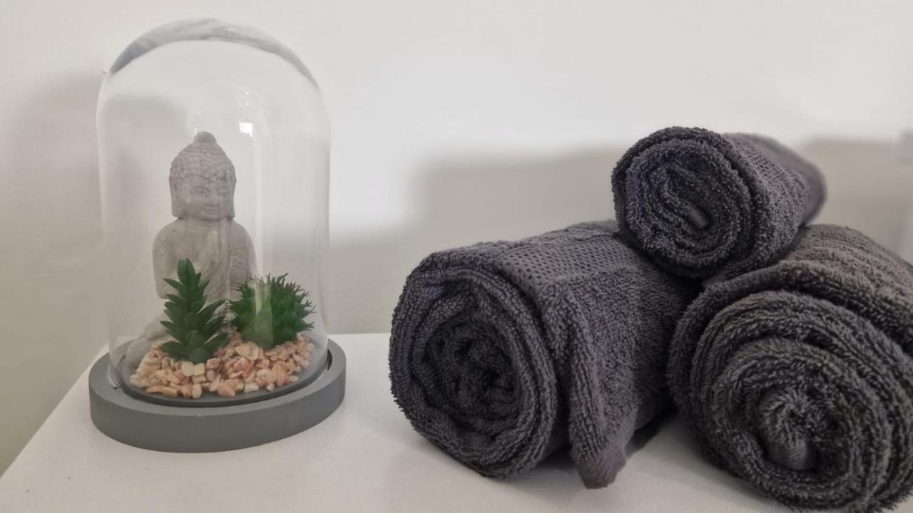 J.Mo Home - Louvroil - Calme - Ideal Couple - Deplacement Pro Eksteriør bilde